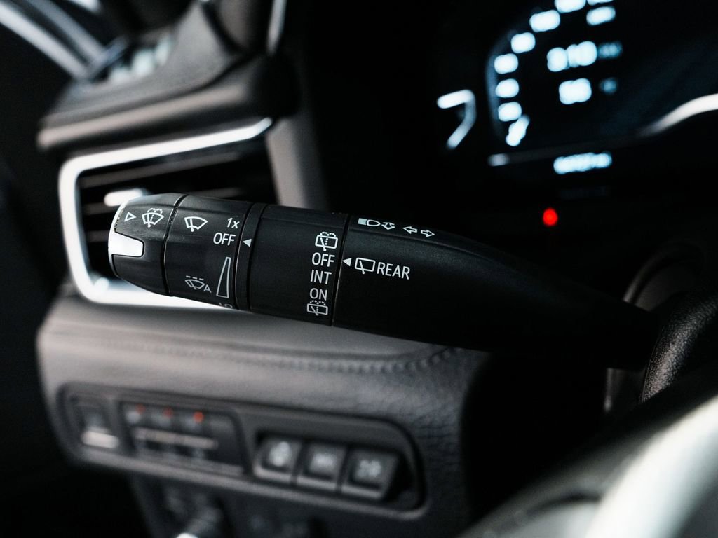 Used 2023 GMC Yukon Denali AWD/4WD image 23