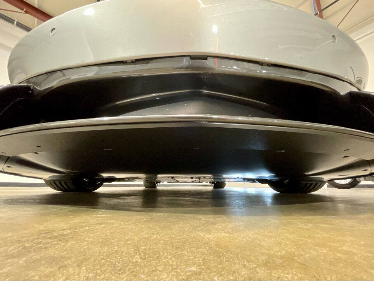 Used 2017 McLaren 570S RWD image 23