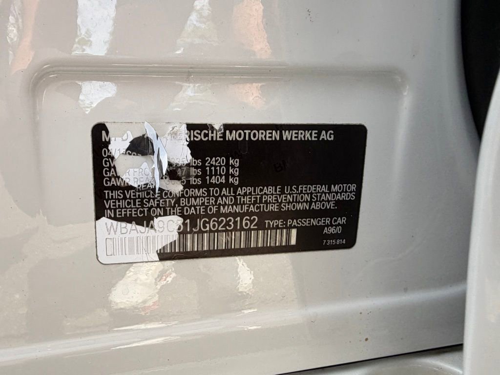 Used 2018 BMW 530e w/ Premium Package image 31