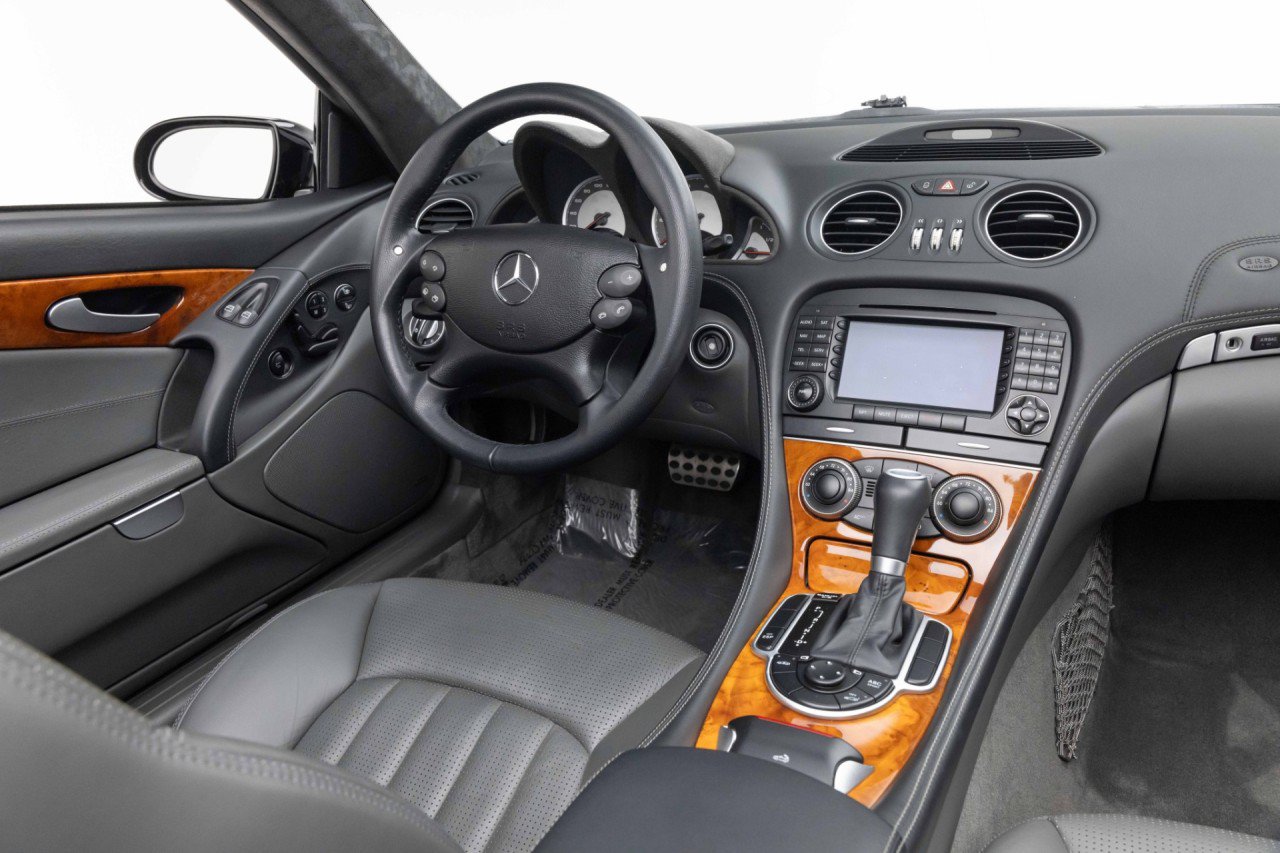 Used 2005 Mercedes-Benz SL 65 AMG image 16