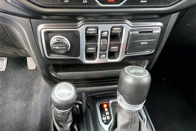 Used 2021 Jeep Wrangler Unlimited Islander image 23