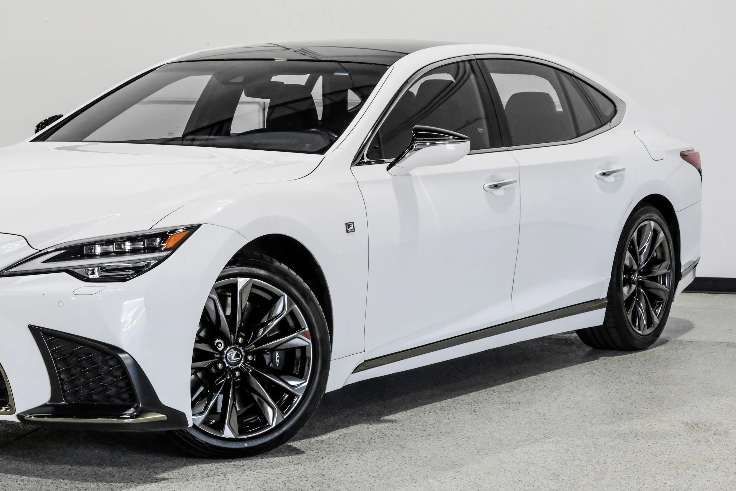 Used 2021 Lexus LS 500 F Sport w/ Accessory Package (Z2) image 10