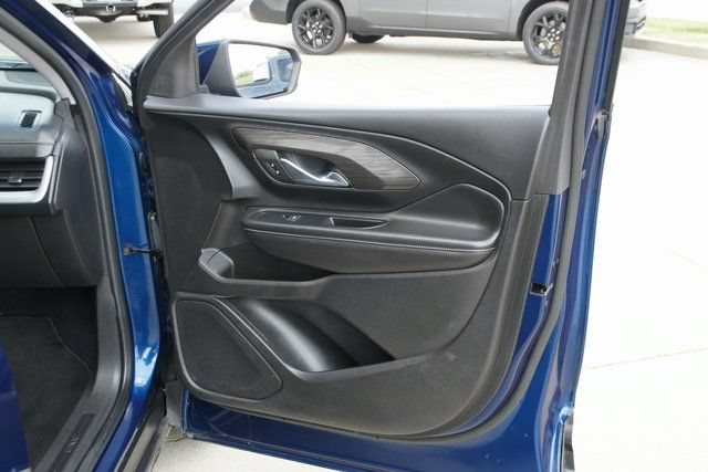 Used 2023 GMC Terrain SLT FWD image 33
