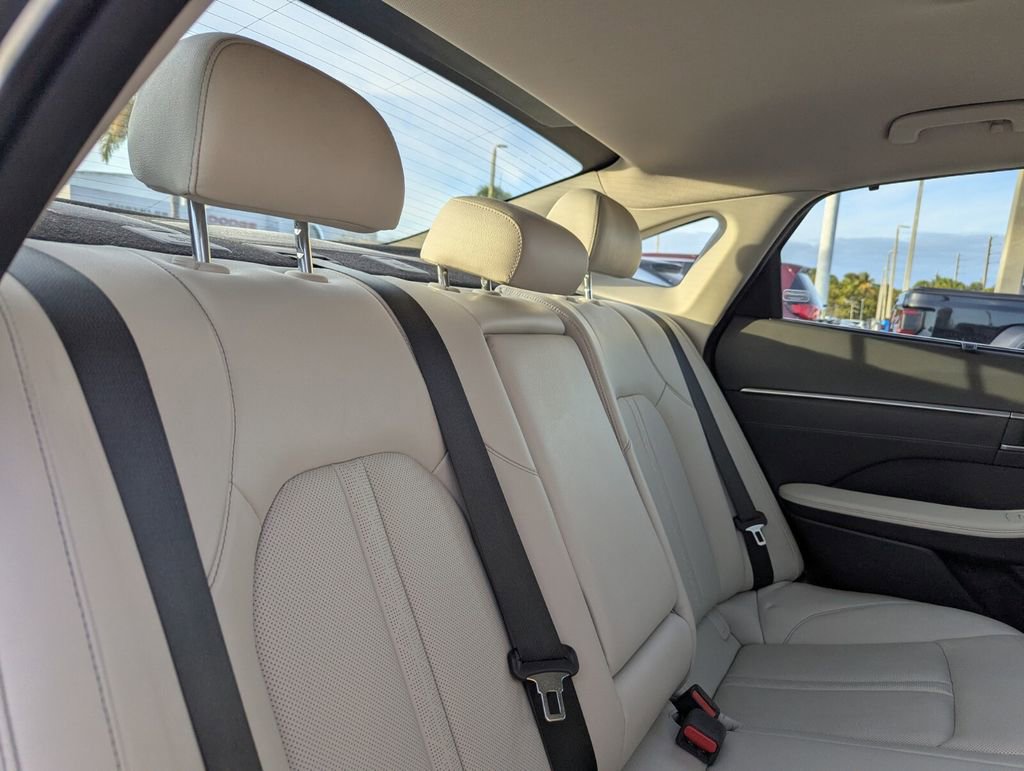 Used 2022 Hyundai Sonata Limited image 14