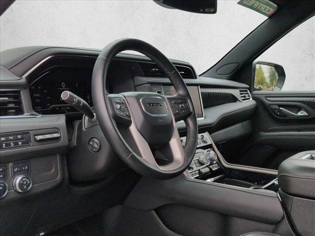 Used 2024 GMC Yukon XL Denali AWD/4WD image 10