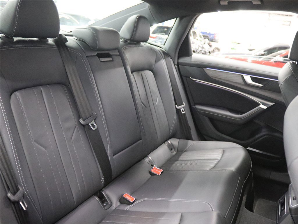 Used 2024 Audi A6 Premium Plus image 17