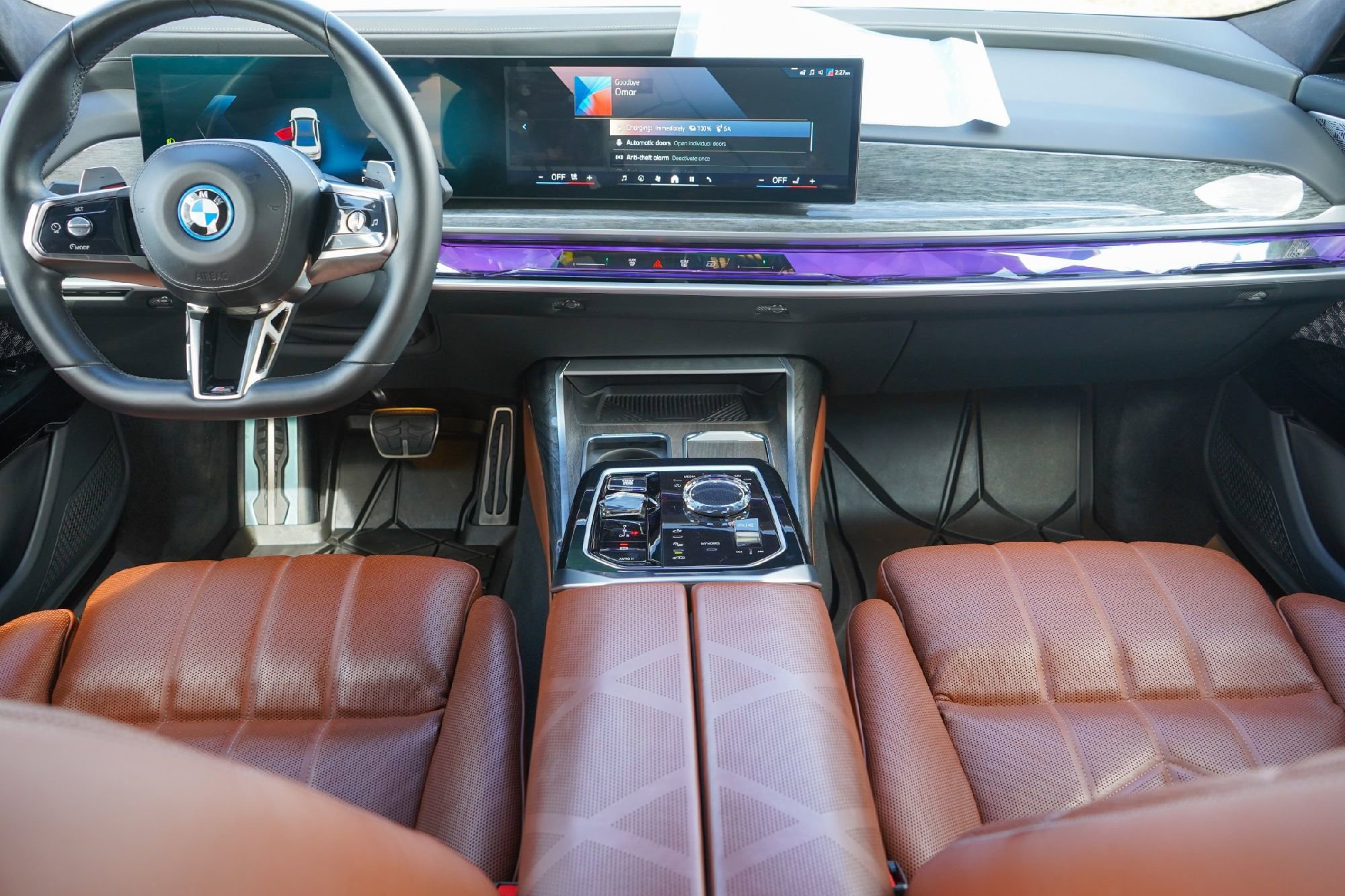 Used 2024 BMW 750e xDrive w/ Executive Package image 19