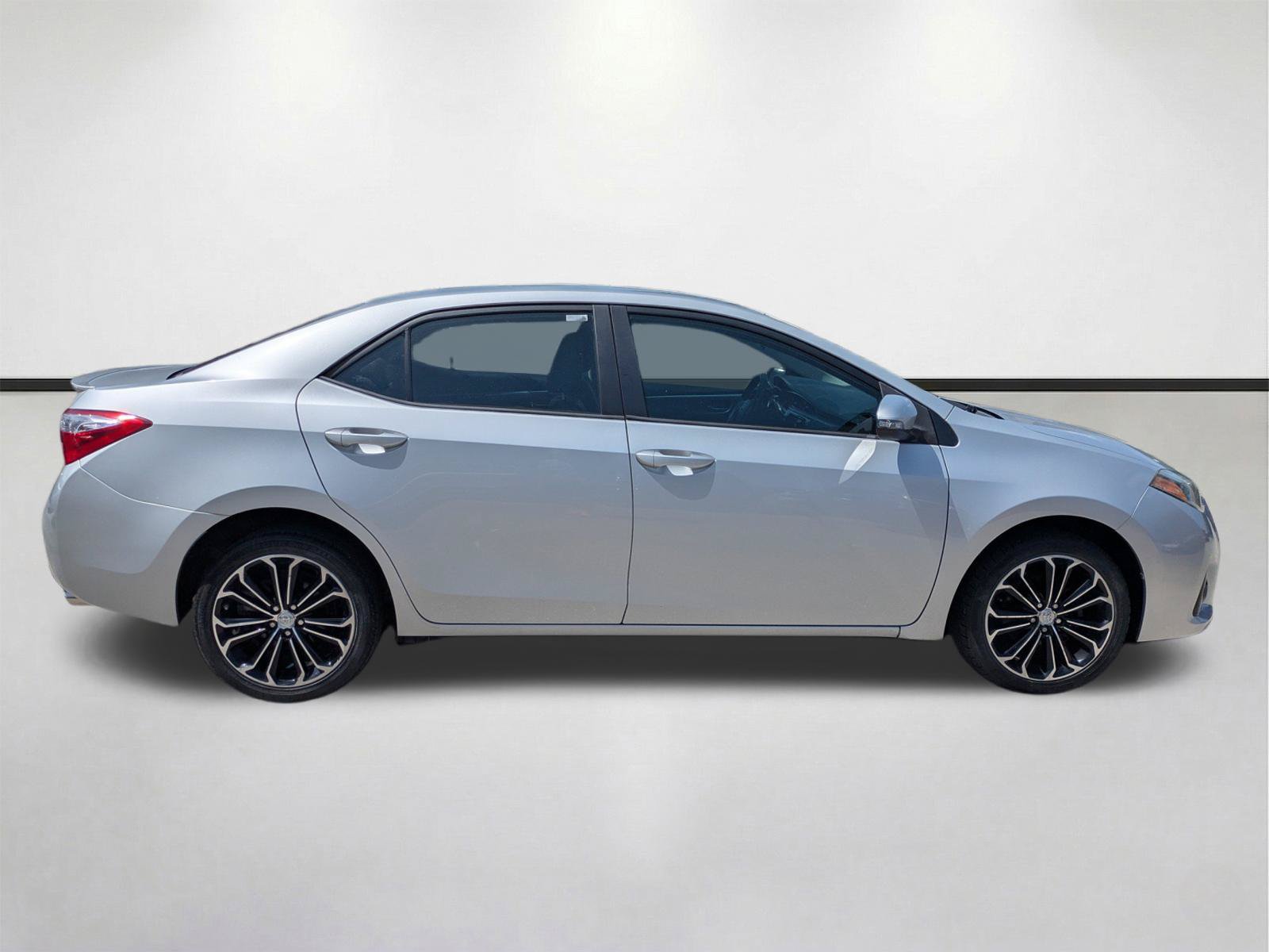 Used 2014 Toyota Corolla S FWD image 4