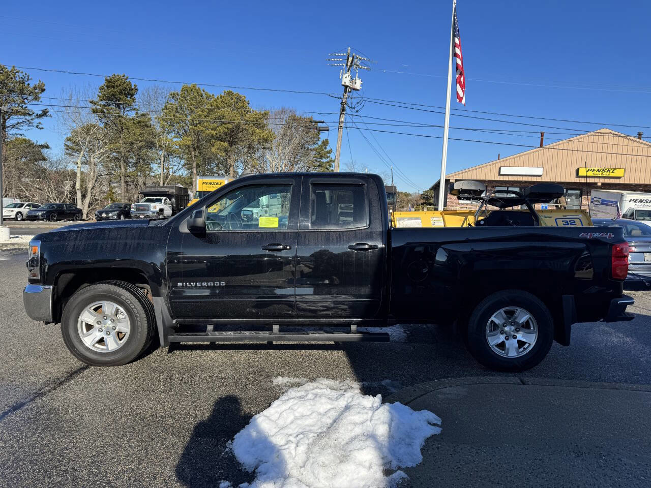 Used 2016 Chevrolet Silverado 1500 LT w/ LT Fleet Convenience Package image 5