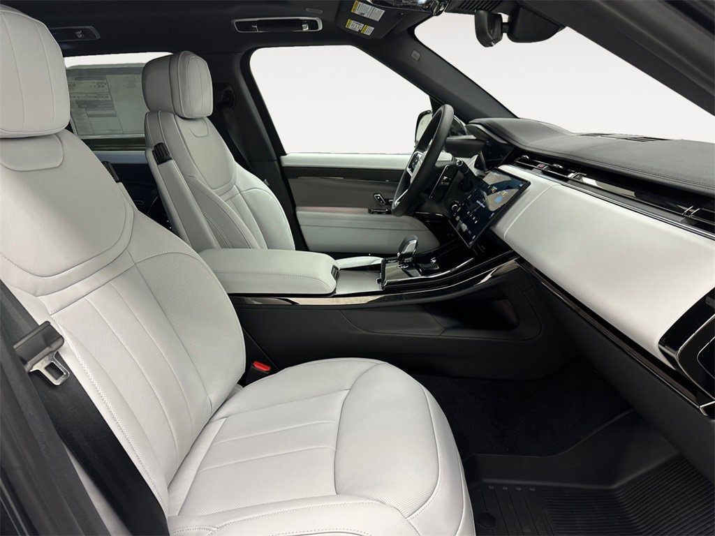 New 2025 Land Rover Range Rover Sport SE image 12