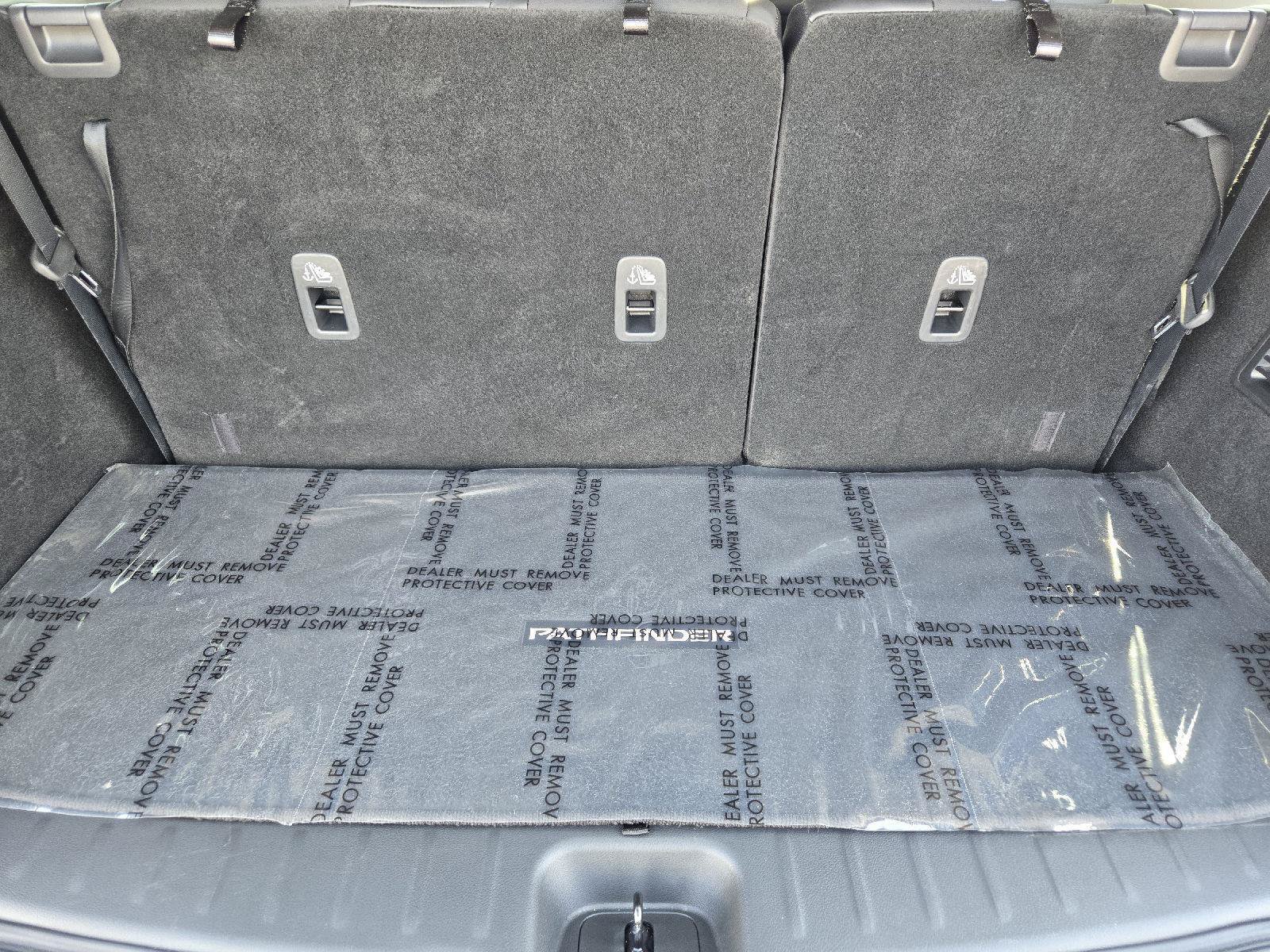 Used 2026 Nissan Pathfinder SL w/ SL Premium Package FWD image 31