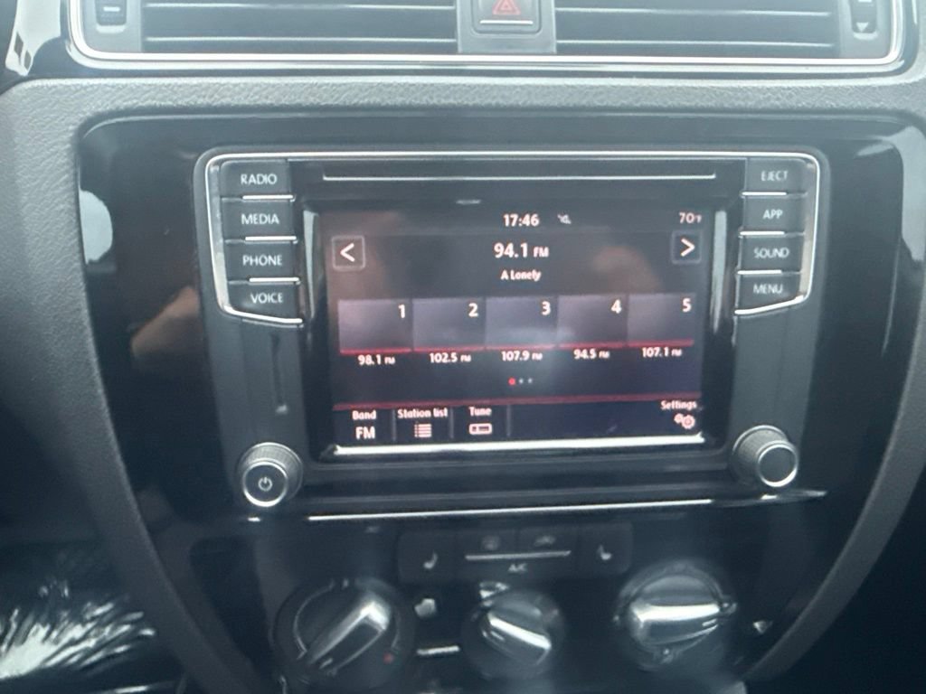 Used 2018 Volkswagen Jetta Sport FWD image 21