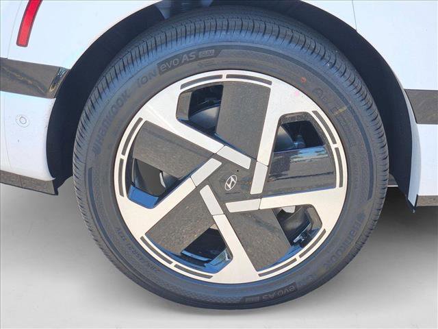 New 2026 Hyundai Ioniq 9 Calligraphy image 15