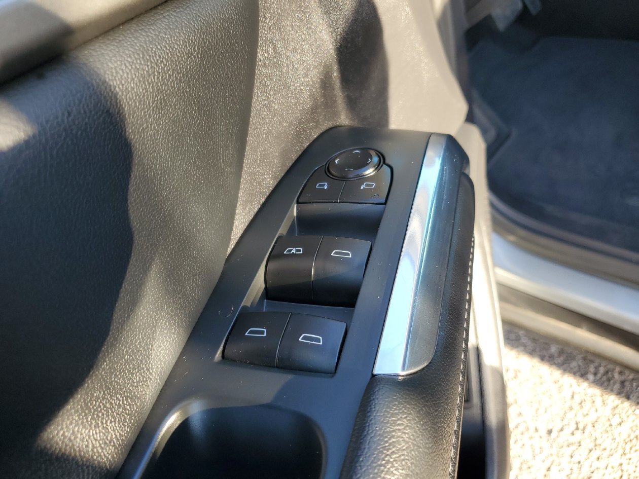 Used 2026 Chevrolet Traverse LT FWD image 16