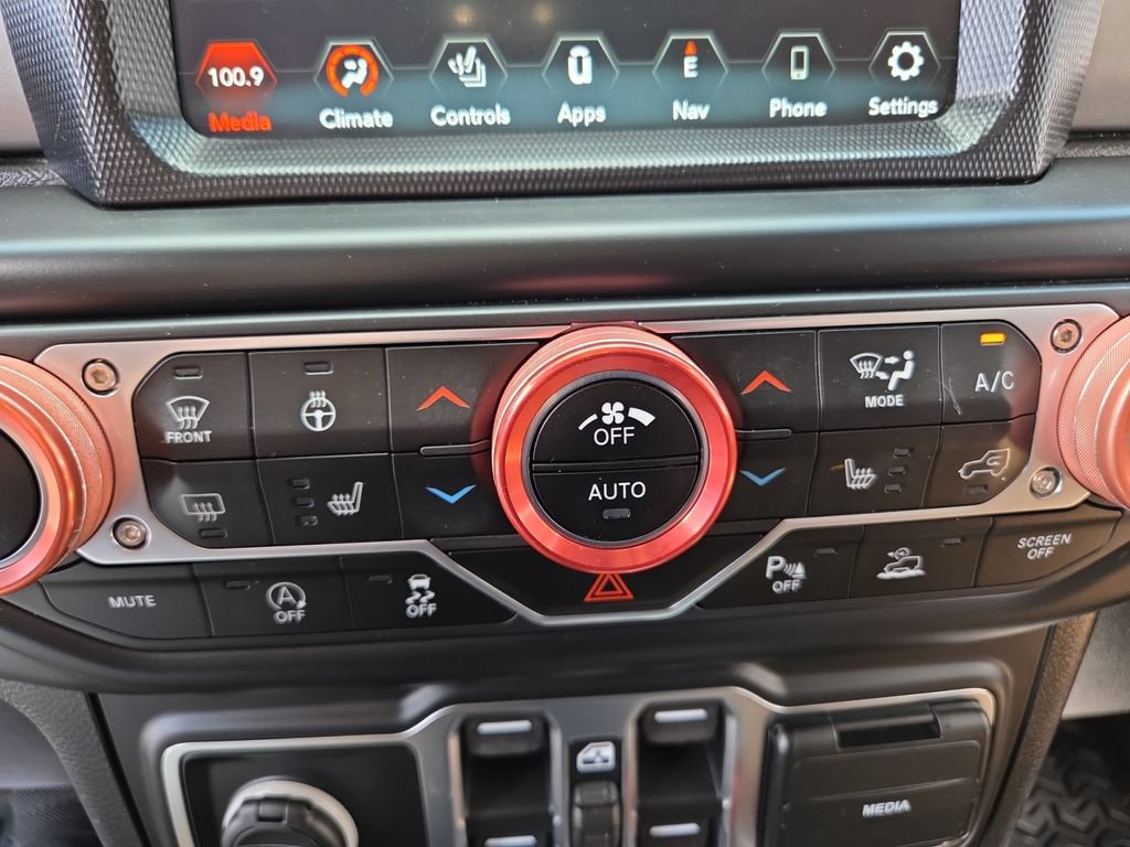 Certified 2020 Jeep Gladiator Rubicon AWD/4WD image 16