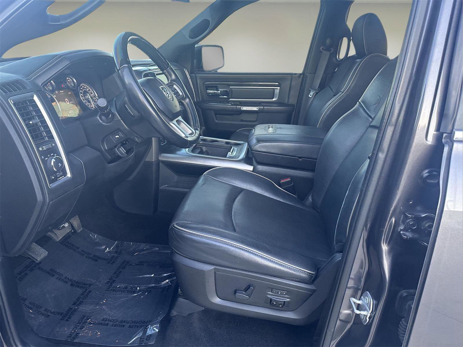 Used 2017 RAM 1500 Limited image 4