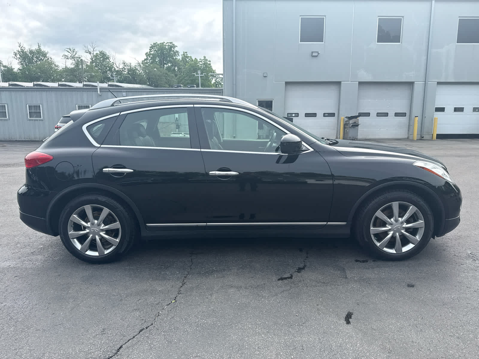 Used 2013 INFINITI EX37 Journey w/ Premium Pkg AWD/4WD image 2