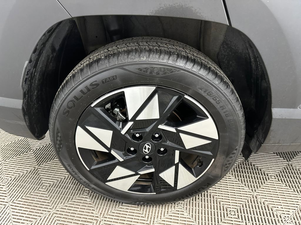 Used 2024 Hyundai Kona SEL w/ Convenience Package image 18