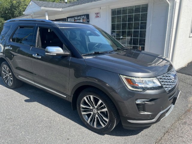 Used 2018 Ford Explorer Platinum image 3