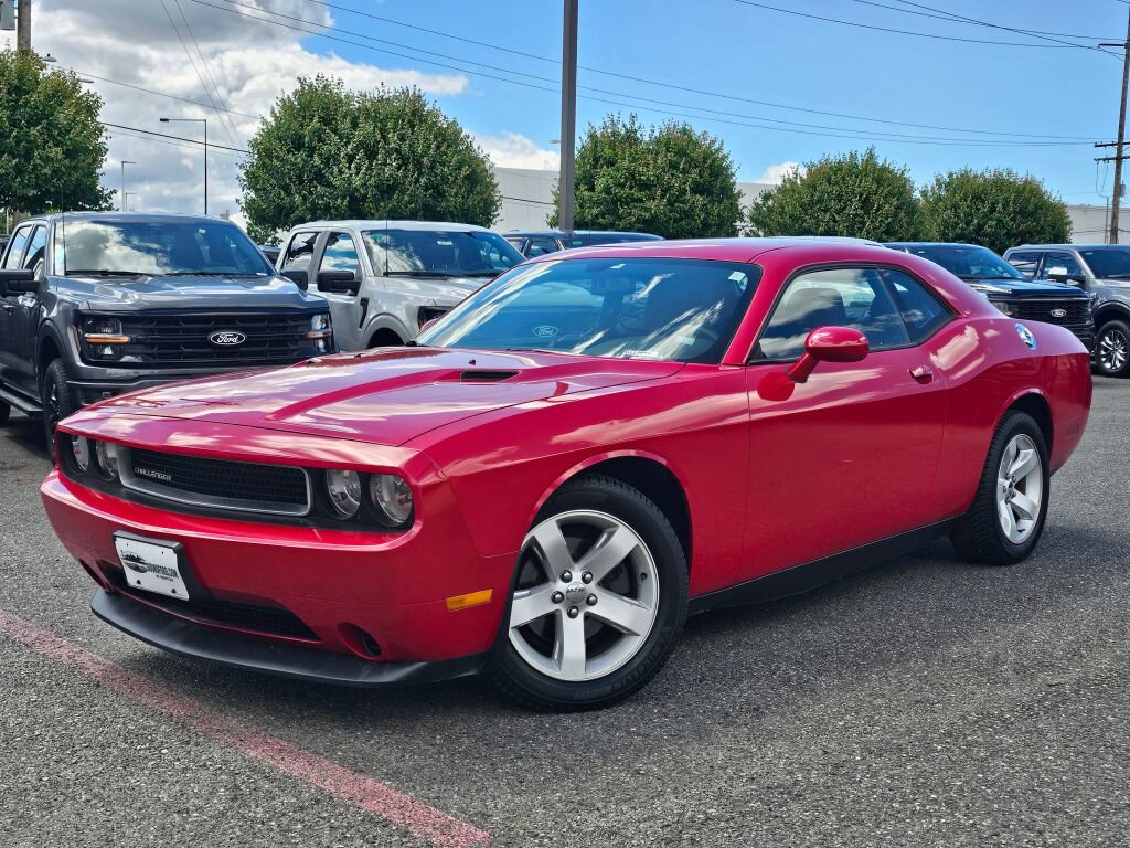 Used 2013 Dodge Challenger SXT