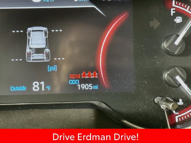 Certified 2025 Toyota RAV4 LE FWD image 32