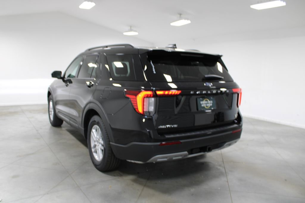 New 2026 Ford Explorer Active image 6