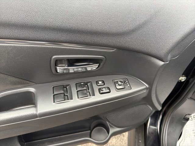 Used 2018 Mitsubishi Outlander Sport ES image 11