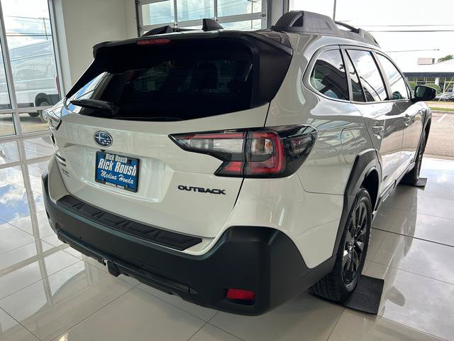 Used 2025 Subaru Outback Onyx Edition AWD/4WD image 8