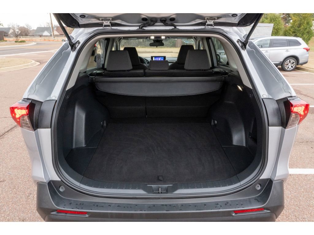 Used 2024 Toyota RAV4 XLE image 14