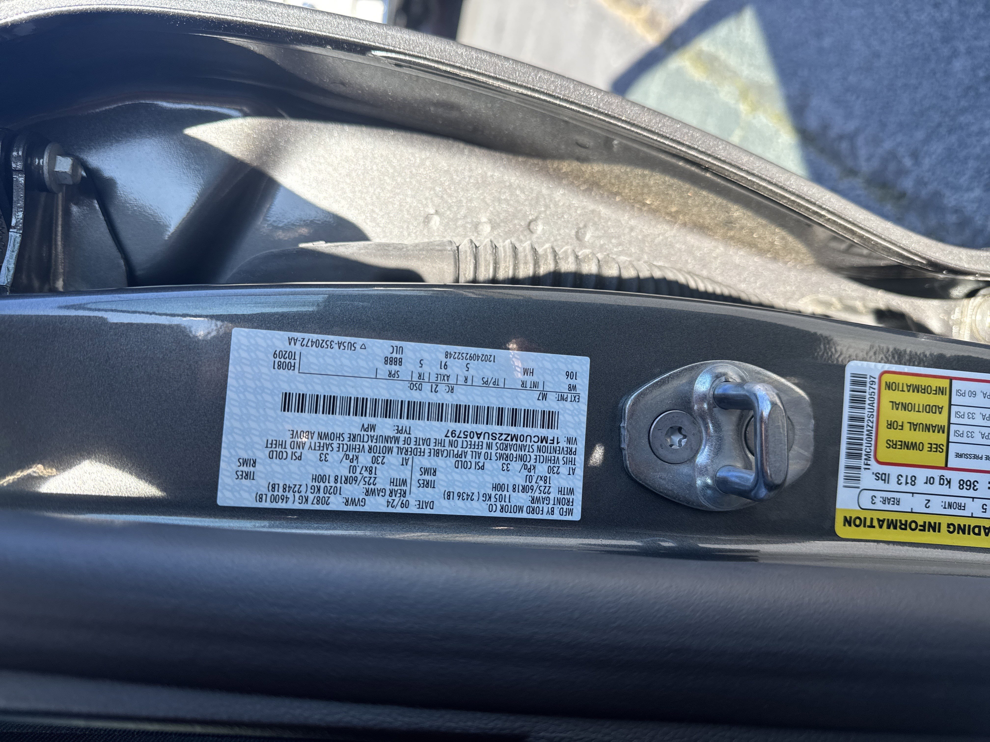 Used 2025 Ford Escape ST-Line w/ Equipment Group 301A image 31