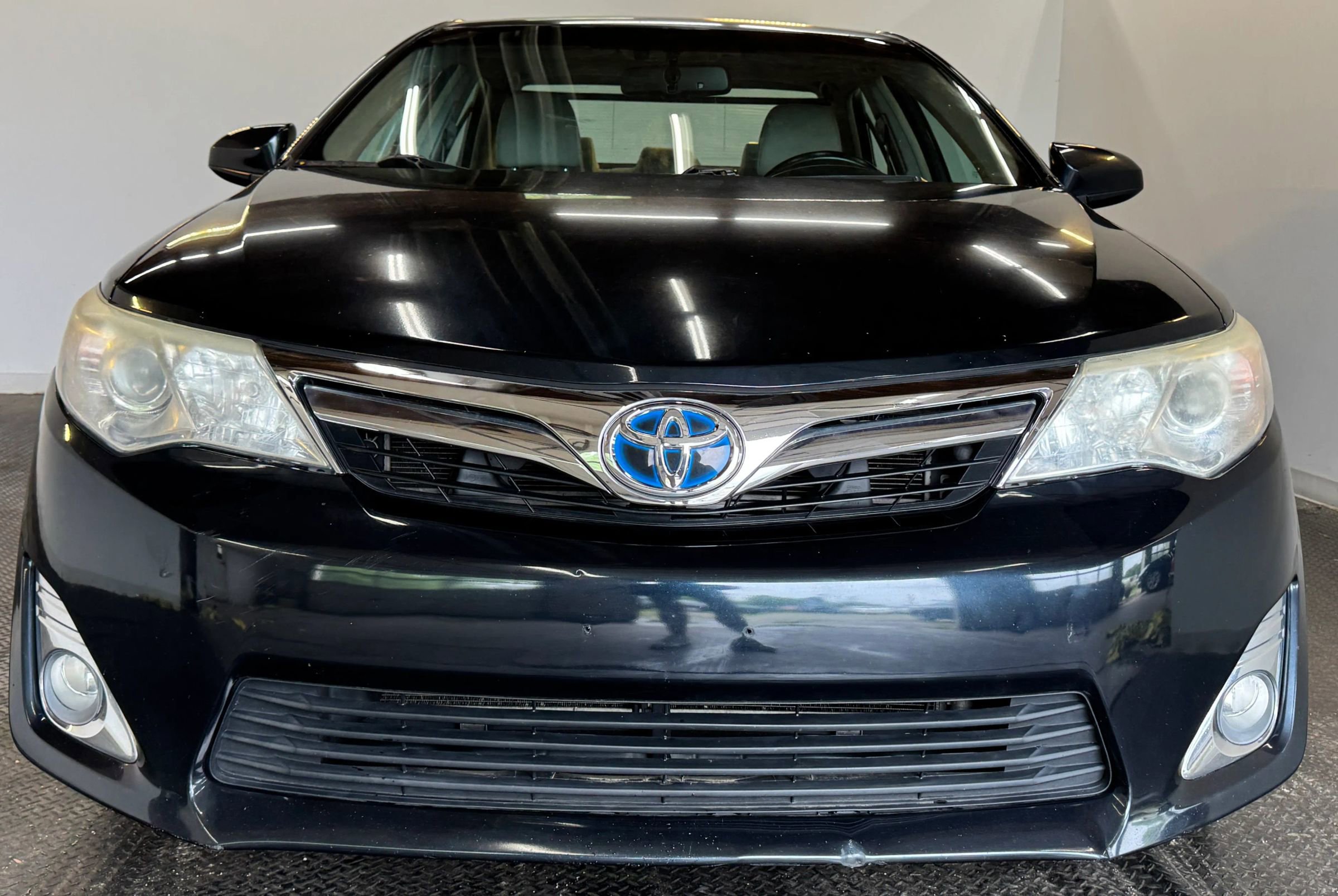 Used 2013 Toyota Camry XLE image 3