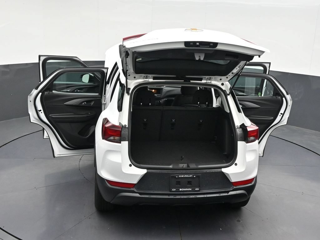 Used 2023 Chevrolet TrailBlazer LS FWD image 35