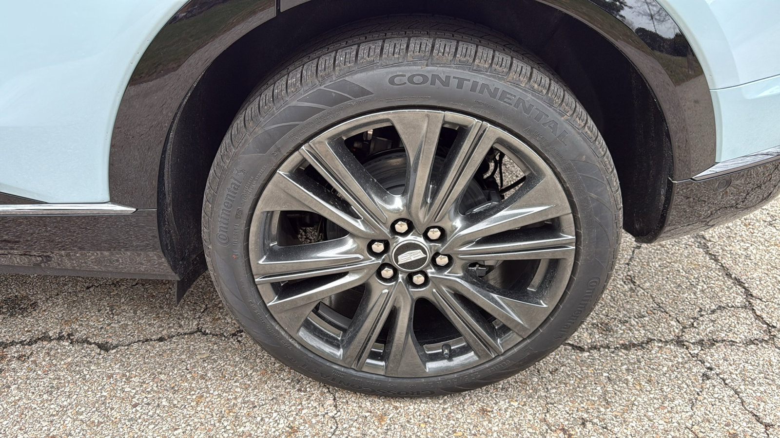 New 2026 Cadillac Optiq Sport 2 image 31