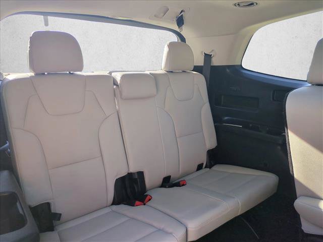 Used 2025 Kia Telluride SX w/ SX Captain's Chair Package image 23