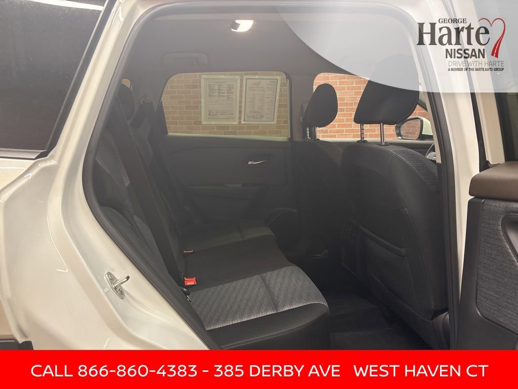 Certified 2023 Nissan Rogue SV image 29