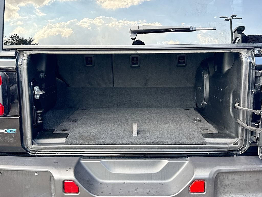 Used 2023 Jeep Wrangler Unlimited Sahara w/ Cold Weather Group image 30