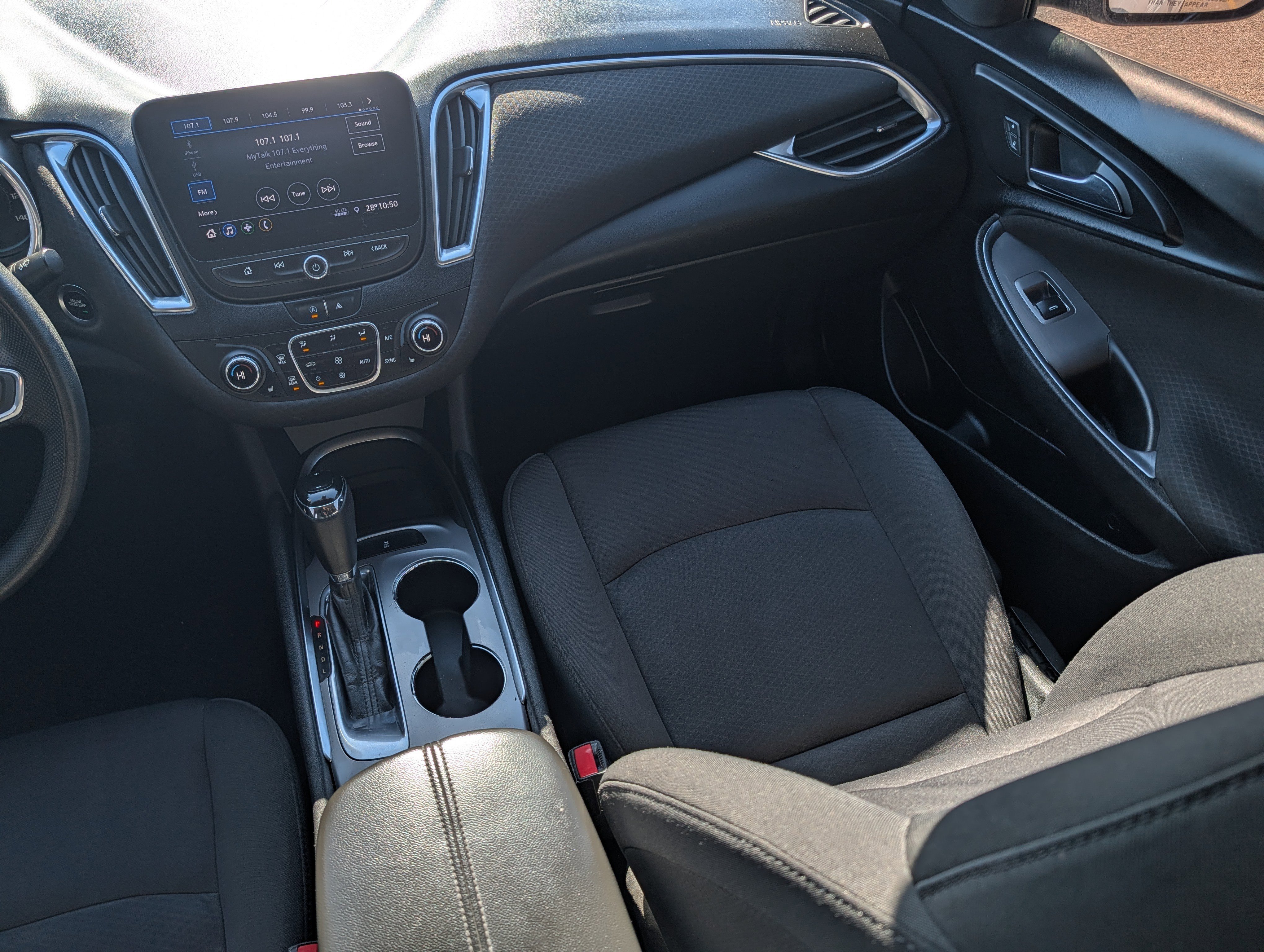 Used 2020 Chevrolet Malibu LT image 8