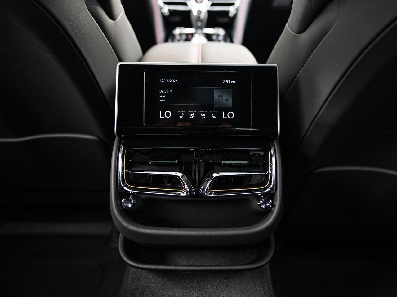 Used 2024 Bentley Flying Spur S V8 image 39