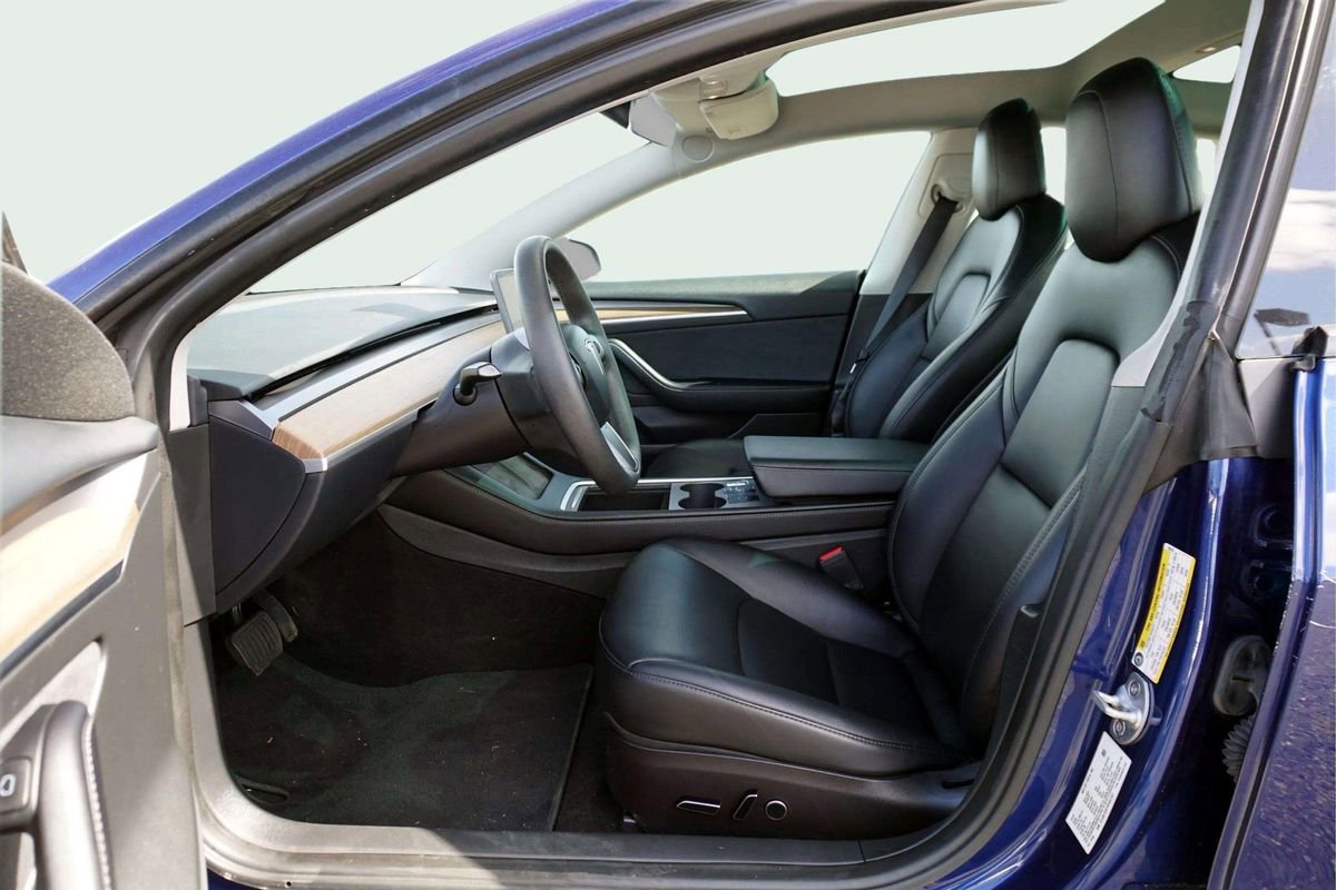 Used 2023 Tesla Model 3 Standard Range image 15
