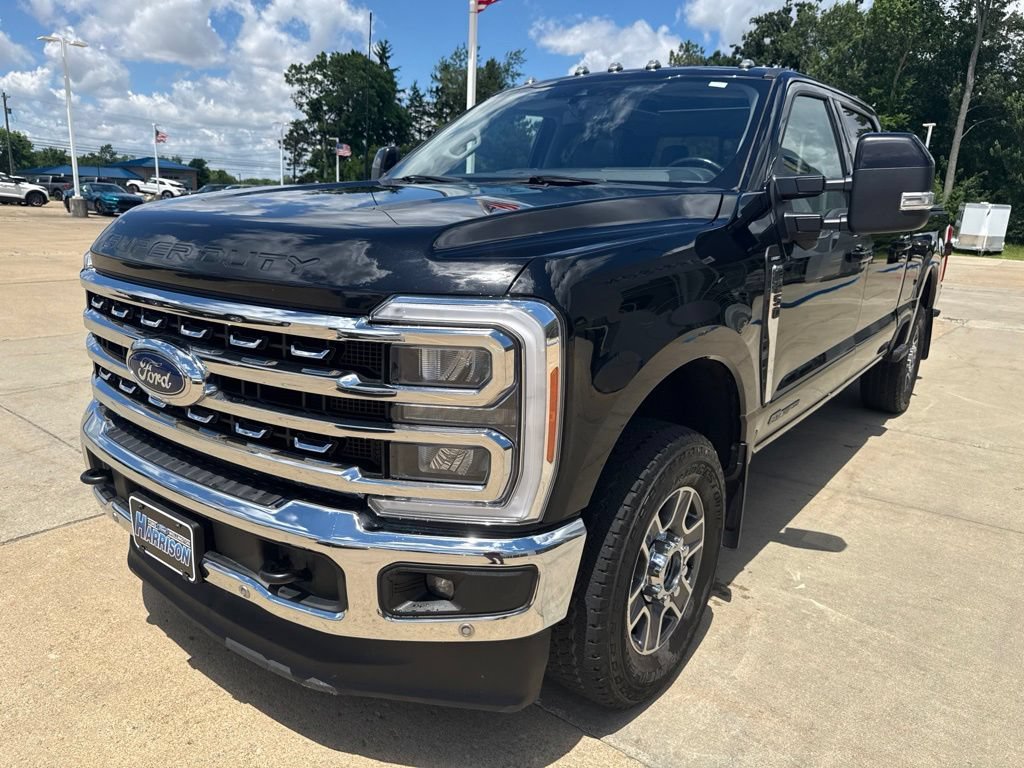 Used 2023 Ford F250 Lariat w/ Lariat Ultimate Package AWD/4WD image 2