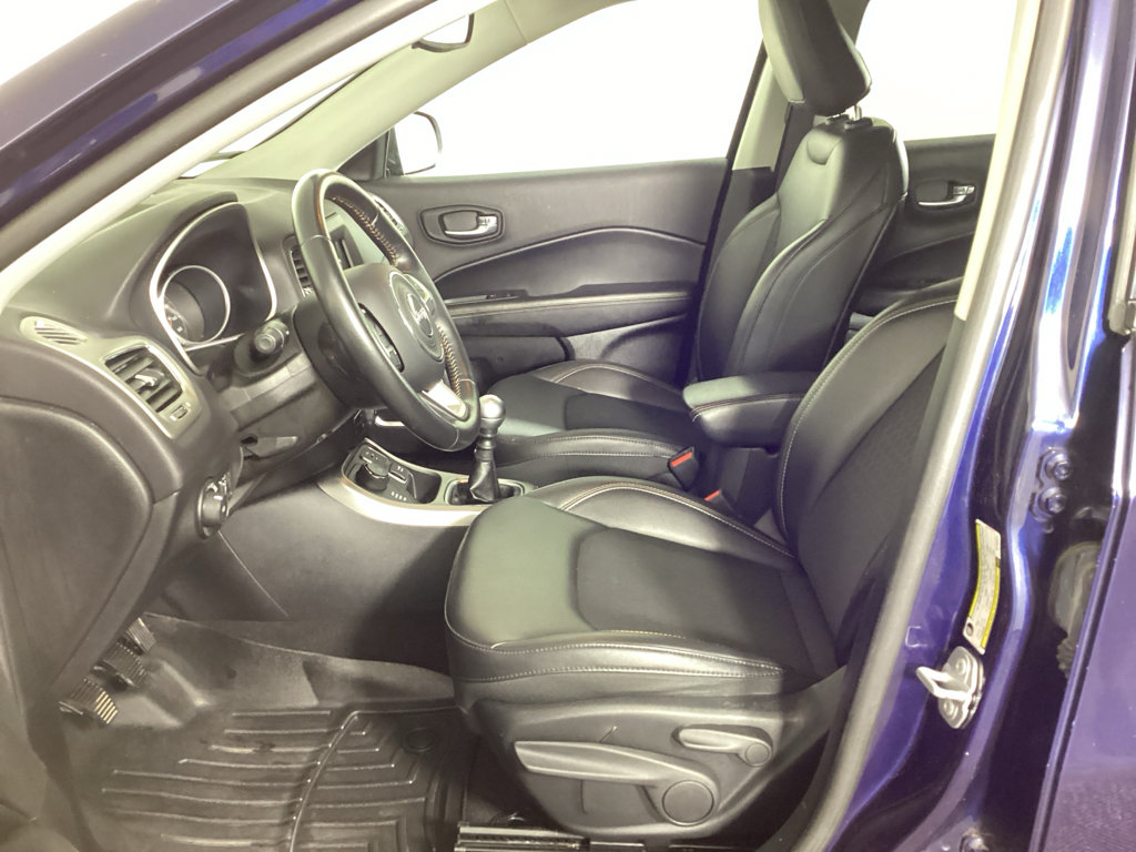 Used 2019 Jeep Compass Latitude AWD/4WD image 16