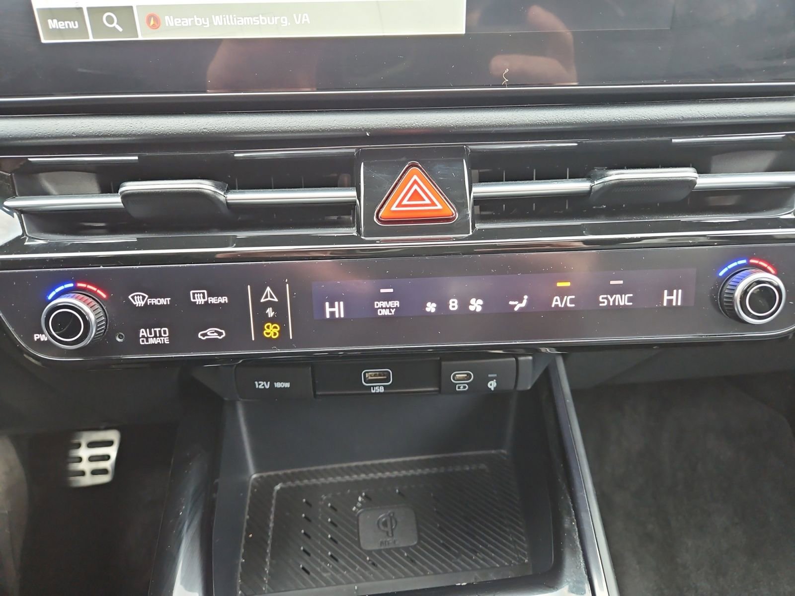 Used 2023 Kia Niro SX Touring image 28