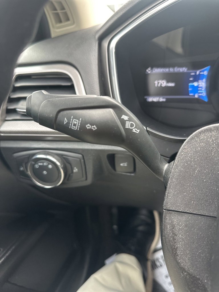 Used 2020 Ford Fusion SE image 23