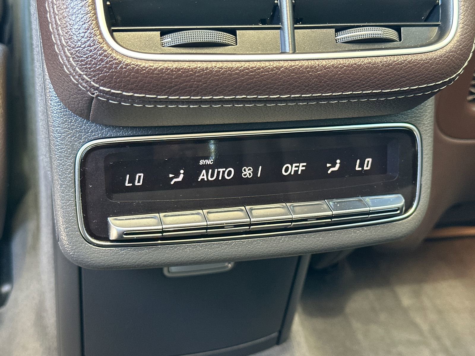 Used 2020 Mercedes-Benz GLS 580 4MATIC image 28