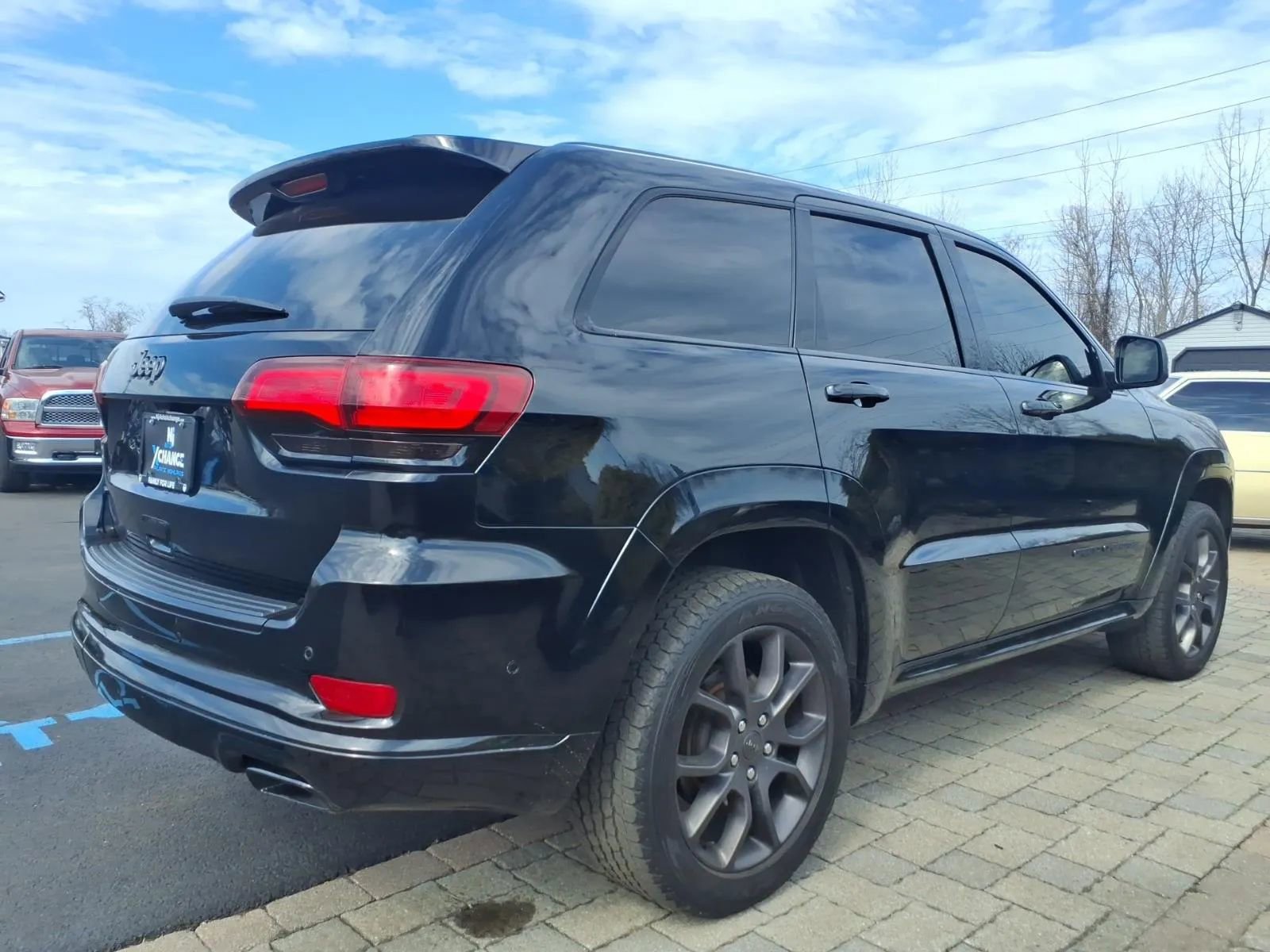 Used 2020 Jeep Grand Cherokee High Altitude AWD/4WD image 3