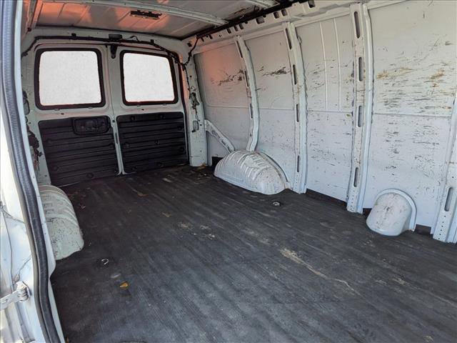 Used 2021 Chevrolet Express 2500 Extended w/ Driver Convenience Package image 17