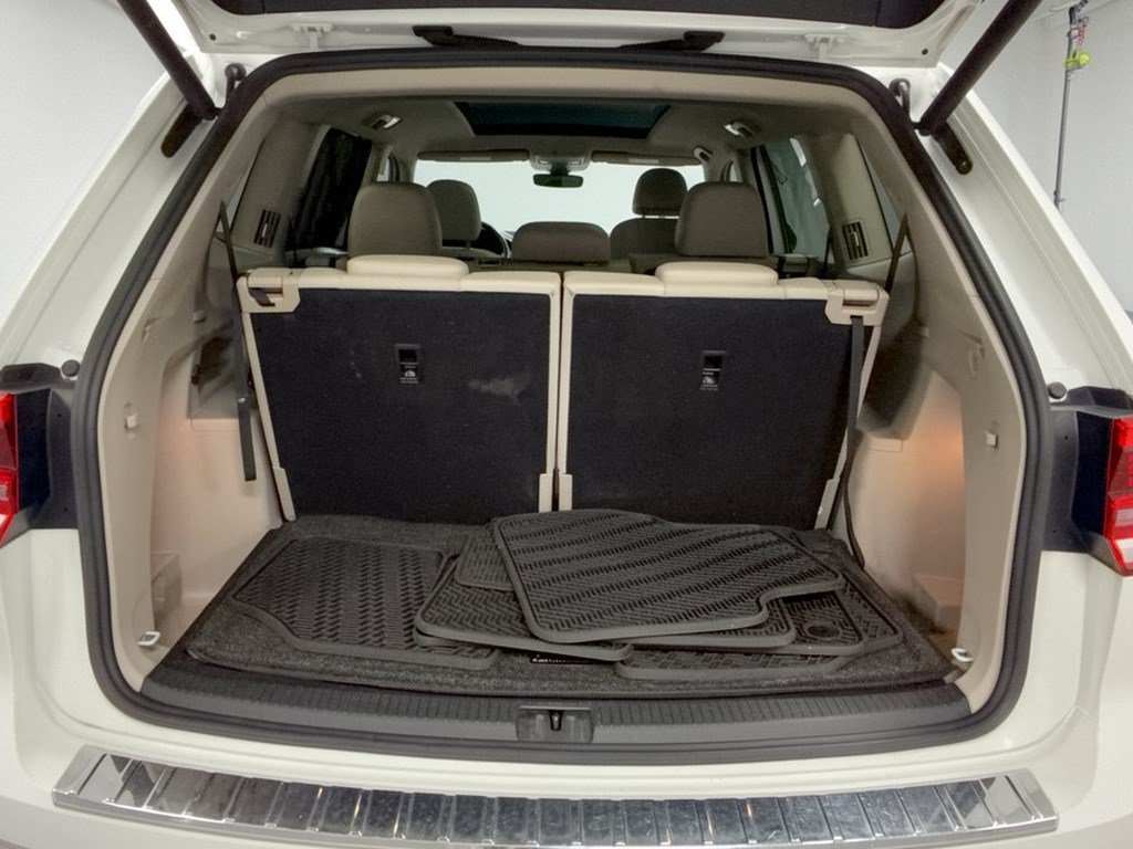 Used 2019 Volkswagen Atlas SEL FWD image 28