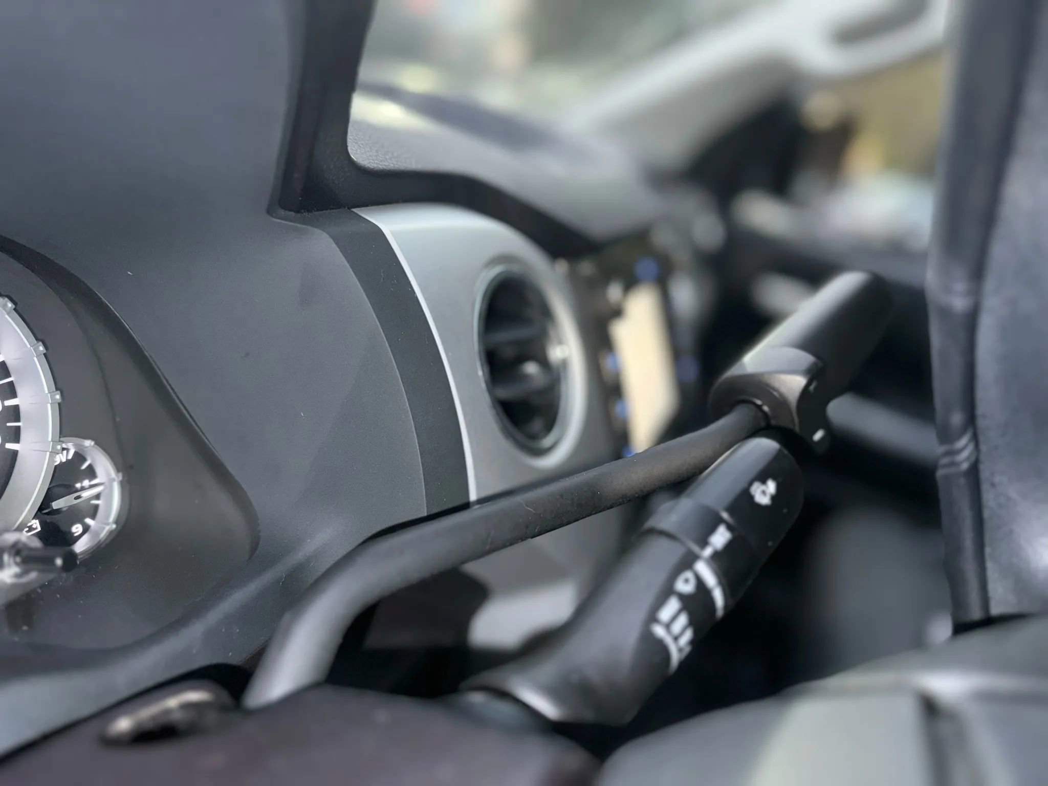 Used 2015 Toyota Tundra SR5 image 38