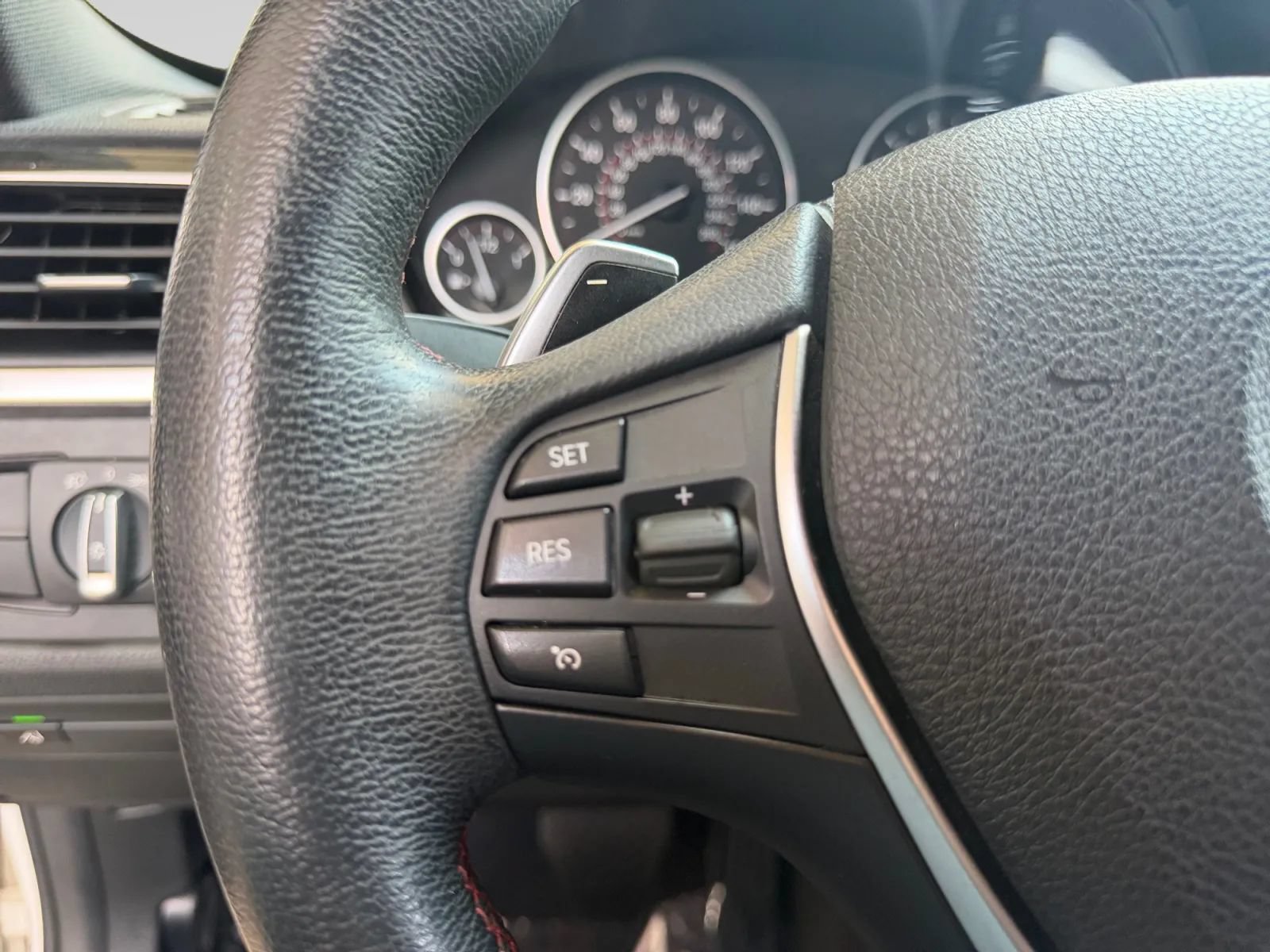 Used 2018 BMW 330i Sedan RWD image 21