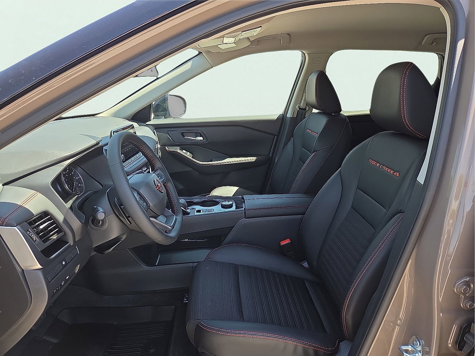 Used 2026 Nissan Rogue SV AWD/4WD image 13